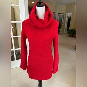Moda International Vibrant Red Turtleneck Sweater size M tunic length